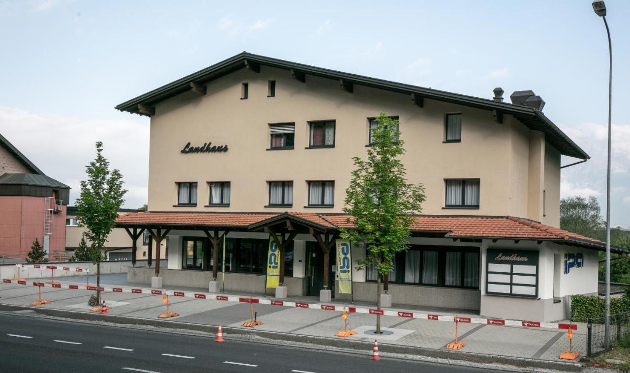 Landhaus Boutique Motel - Contactless Check-In Nendeln Esterno foto